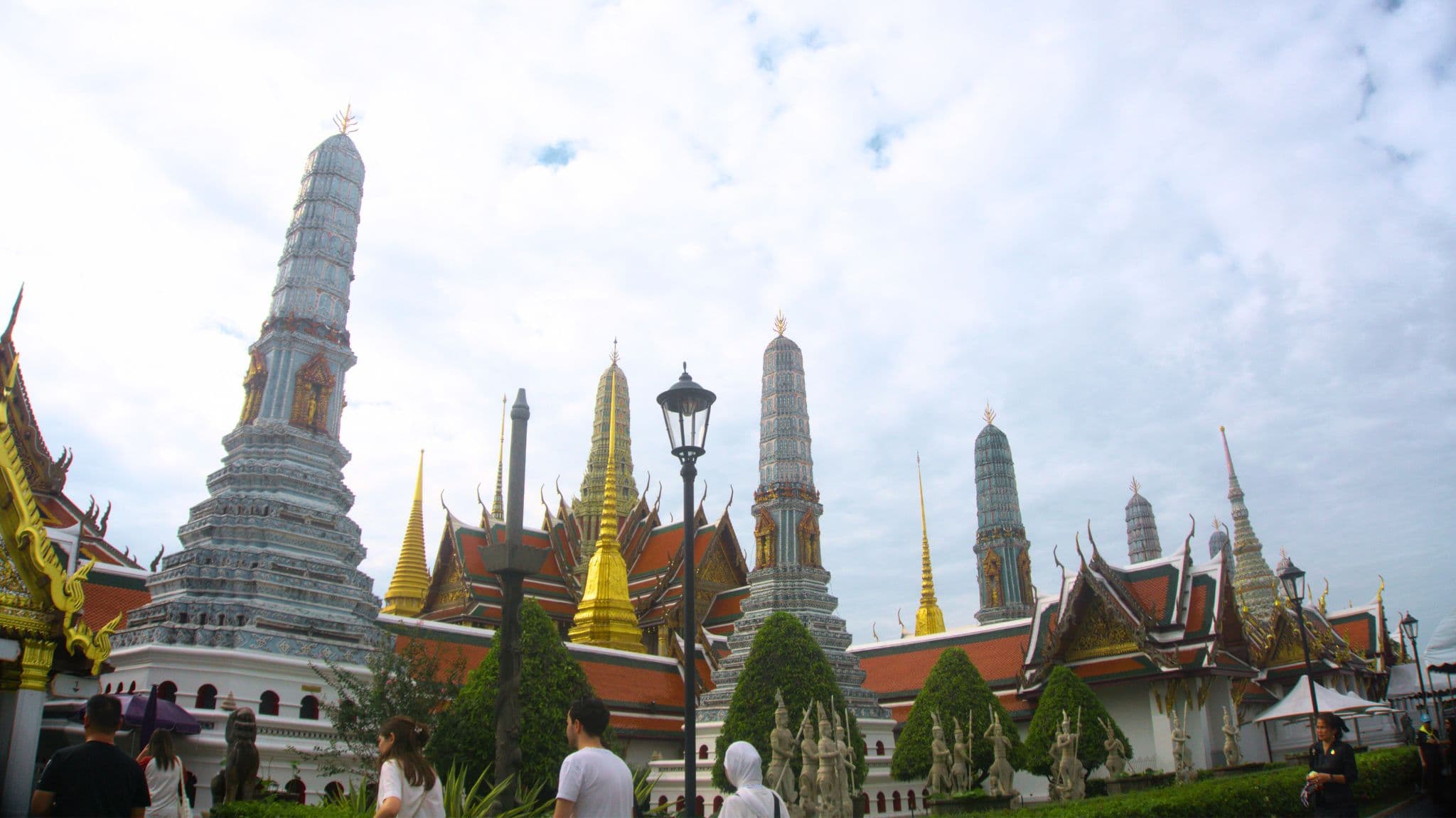 เที่ยวฝั่งพระนคร: เดินชม 3 วัดเก่าแก่ ย้อนรอยประวัติศาสตร์ไทย