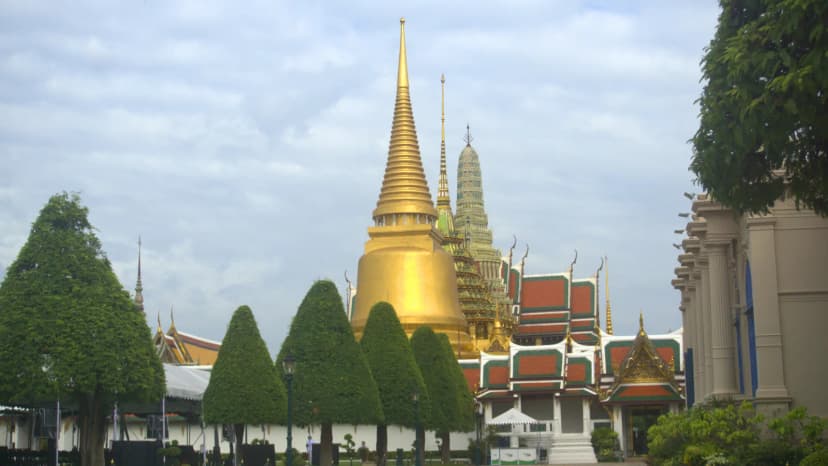 ทางเข้าวัดพระแก้ว
