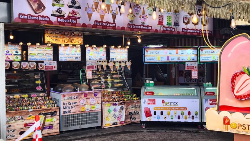 ร้านขนมหวานน่ากินมาก แต่ราคาแพงนิดหน่อย