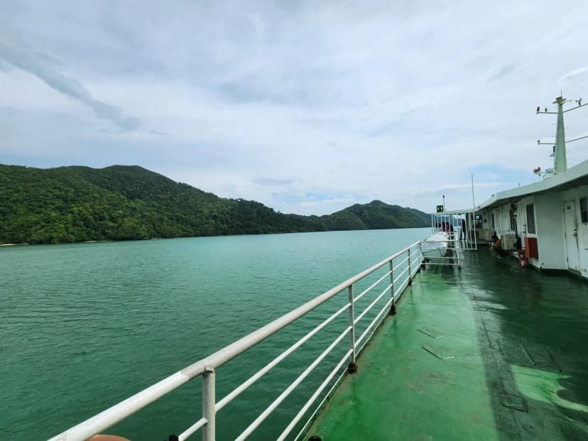 นั่งเรือไปเกาะลังกาวี