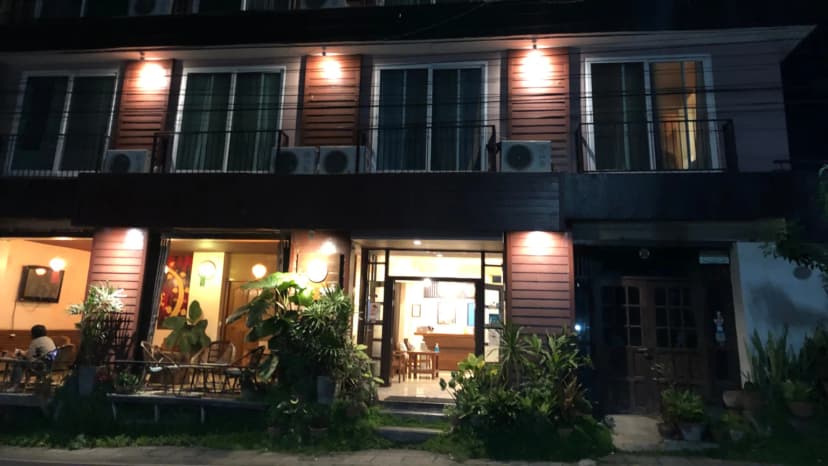 โรงแรมยุ้น อำเภอขุนยวม